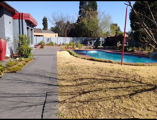 3 BEDROOM HOUSE FOR SALE IN BRACKENDOWNS